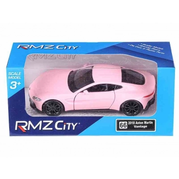 Model 1:32, RMZ Aston Martin Vanatage (2018), różowy