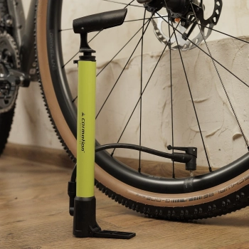 Mini pompka ręczna 310 mm z wężykiem i uchwytem rowerowym, max 8 BAR / 120 PSI